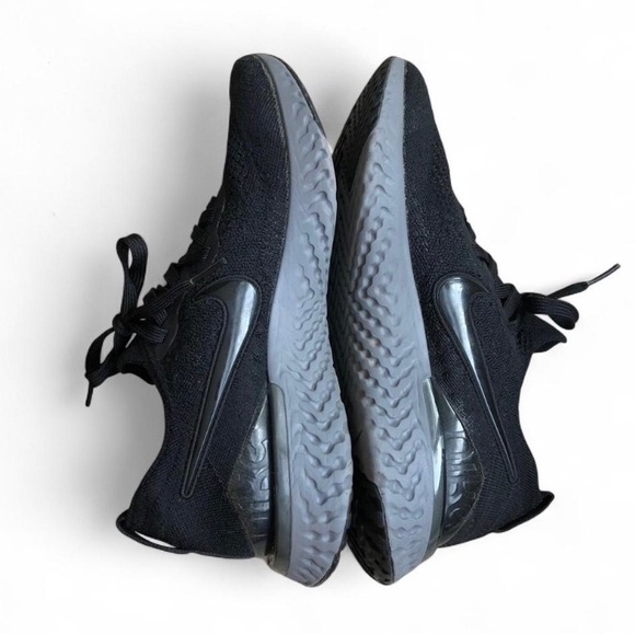 Nike Epic React Flyknit 2 Men's Size 7 Running Shoes Black Gray - Picture 8 of 11